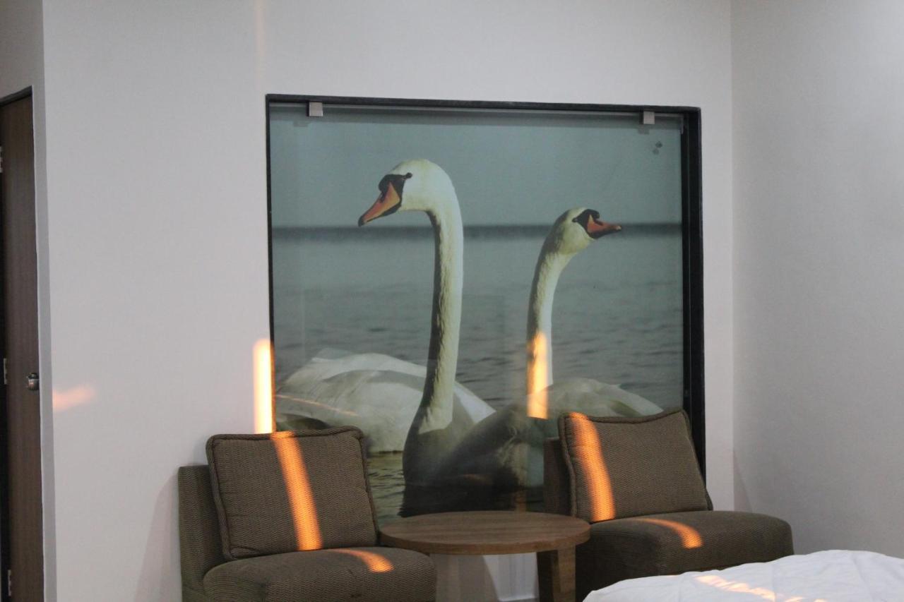 Flamingo Club And Resort Una 3 Km Away From Diu Check Post Kültér fotó