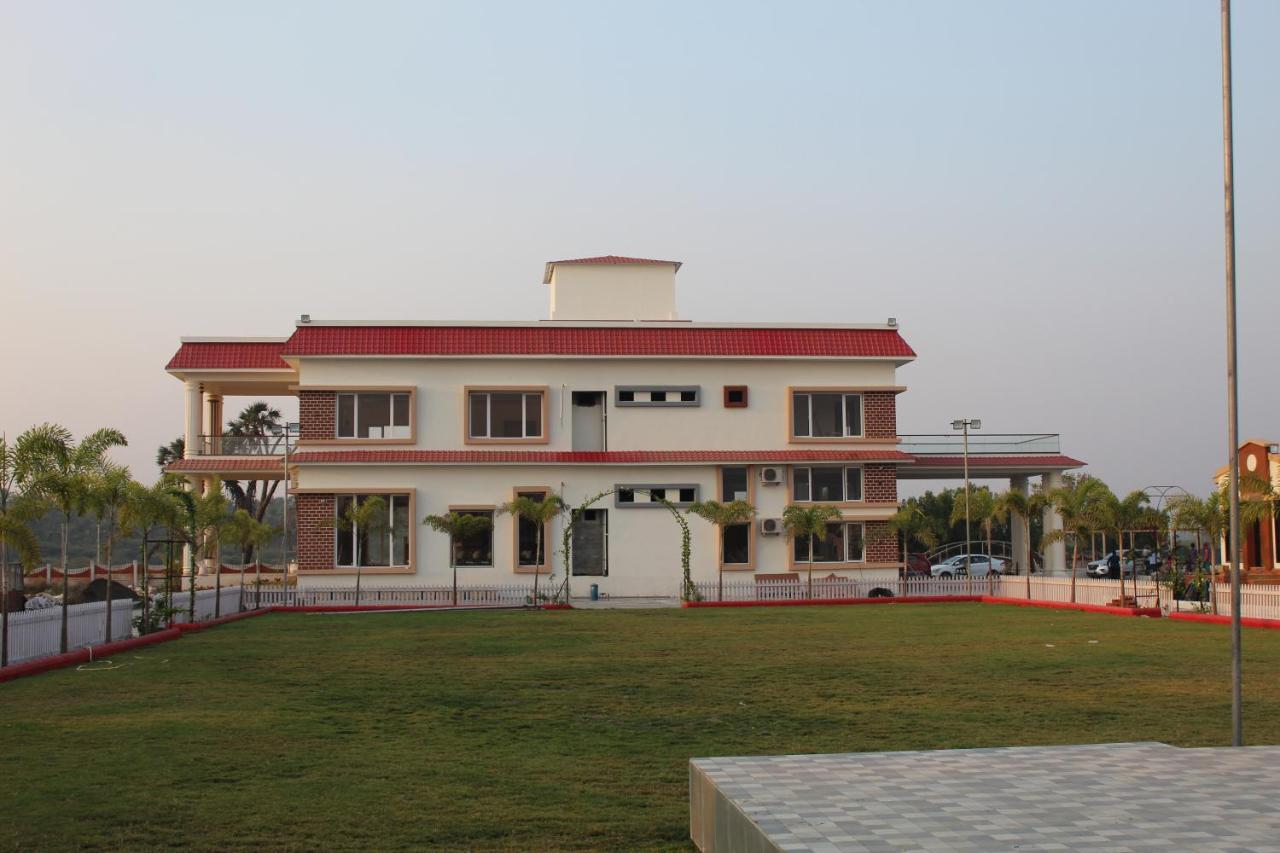 Flamingo Club And Resort Una 3 Km Away From Diu Check Post Kültér fotó