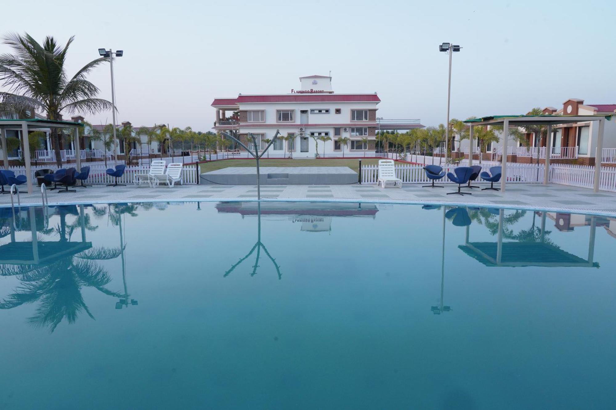 Flamingo Club And Resort Una 3 Km Away From Diu Check Post Kültér fotó
